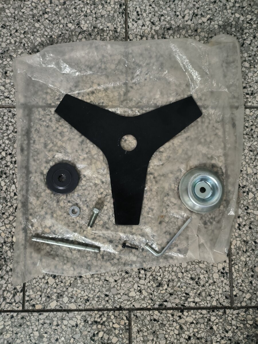 Trojzubec, trojzubý kotouč, žací nůž na křovinořez