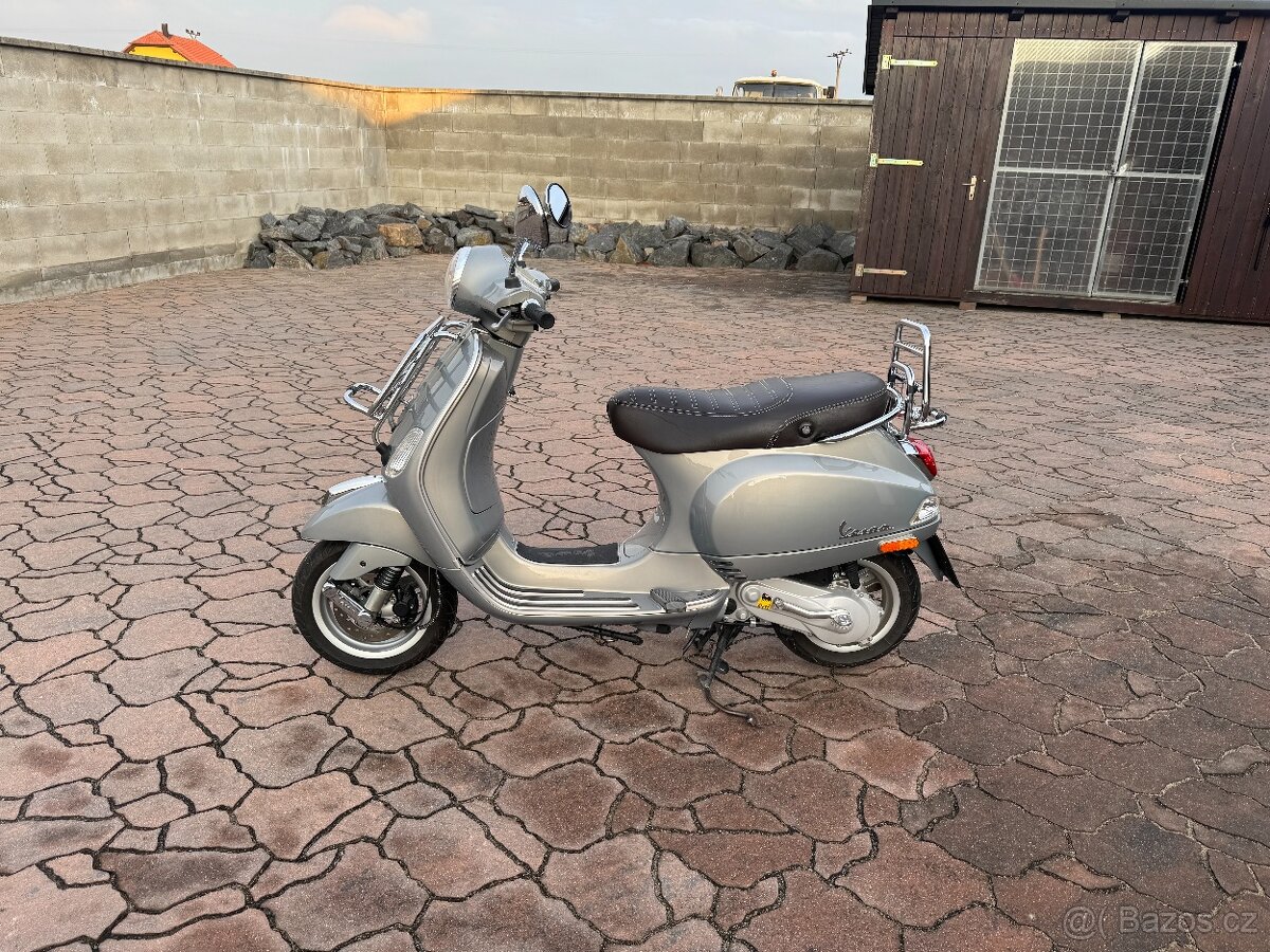 Vespa LX50