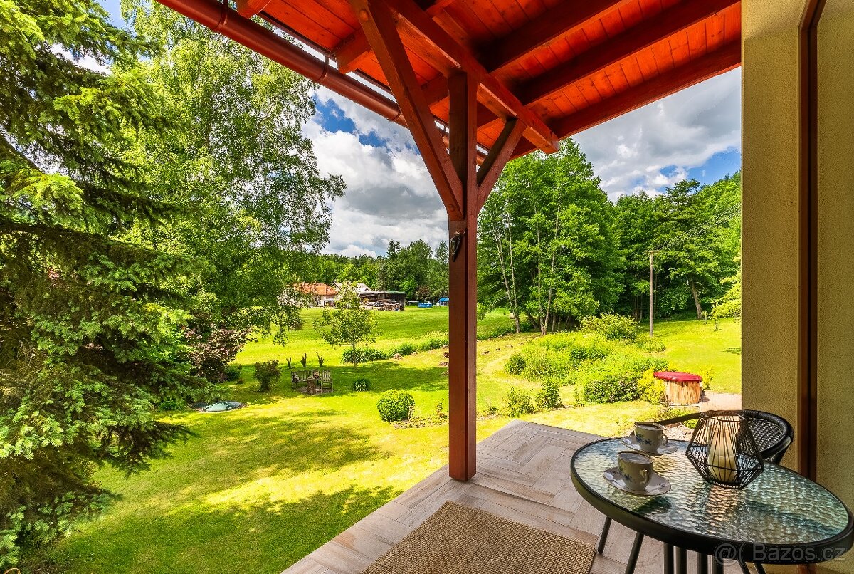 NOVÁ CENA Prodej domu 212m², pozemek 2 430m², Bořkov, Slaný