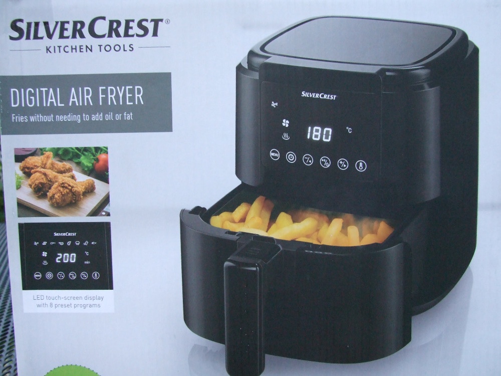 Digitální  fritéza SILVERCREST 1400W 2,4L