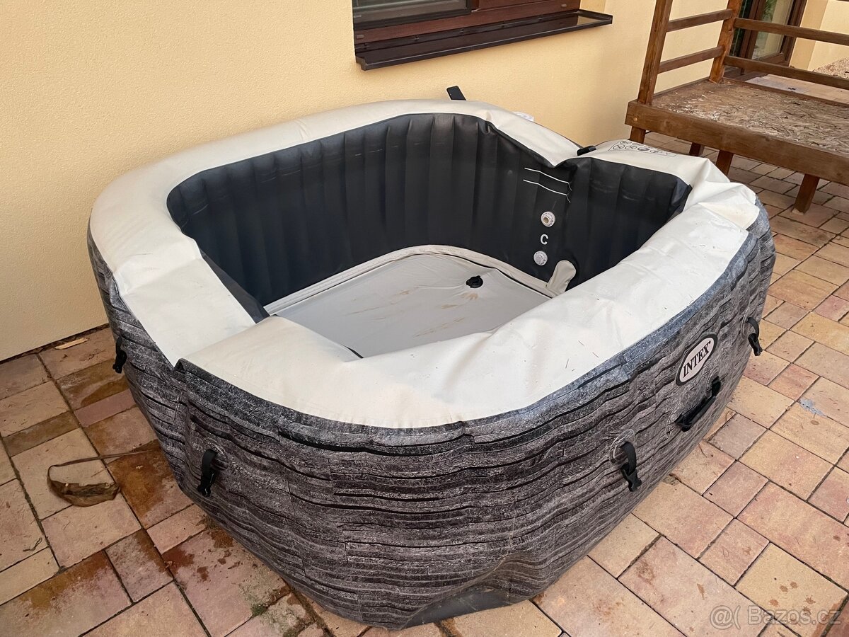 Vířivka Intex PureSpa Greystone Deluxe