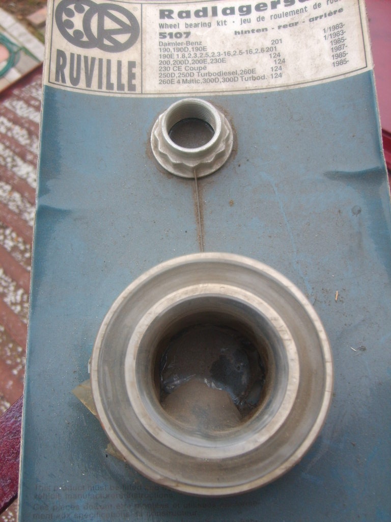 Ložisko zadního kola MB 190