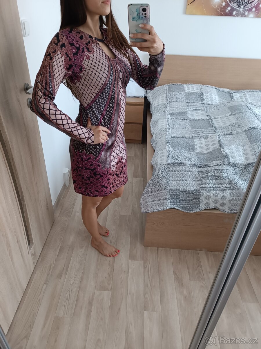 Dámské šaty vel. L