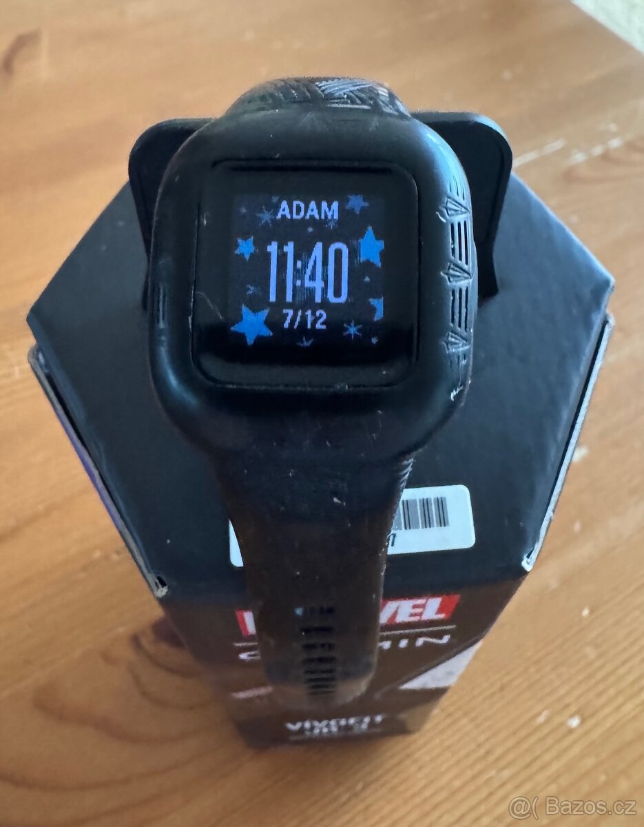 Dětské chytré hodinky - Garmin vívofit jr. 3 Black Panther