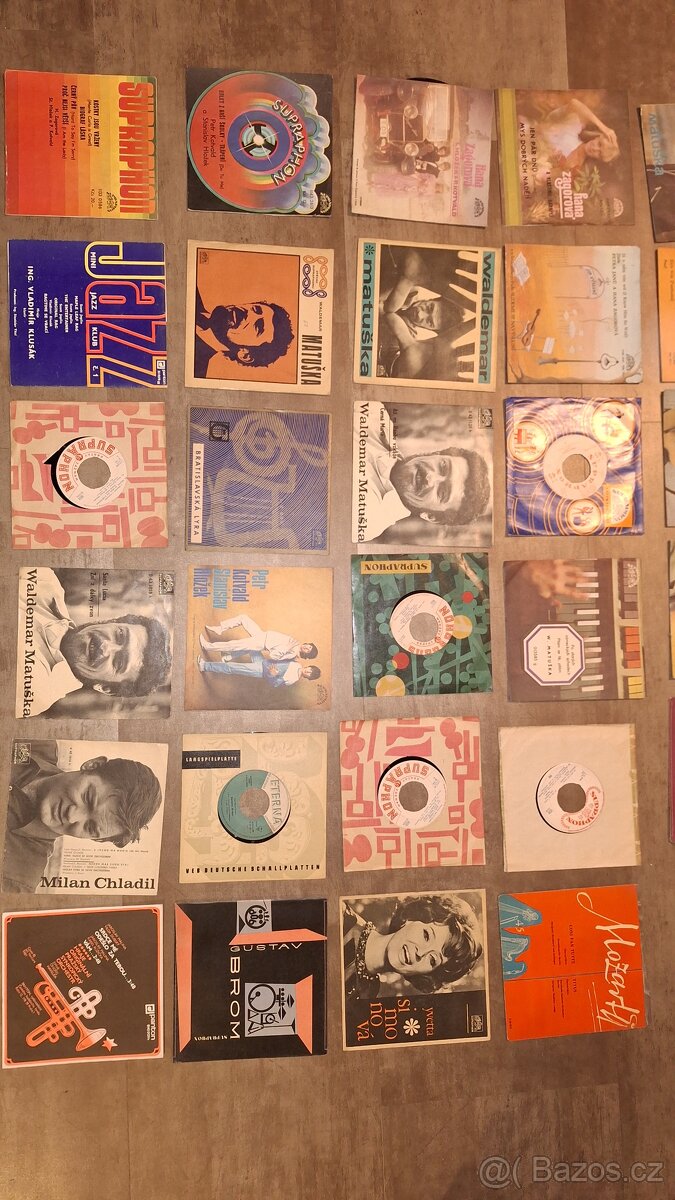 Prodám 77 ks gramodesky malé SP