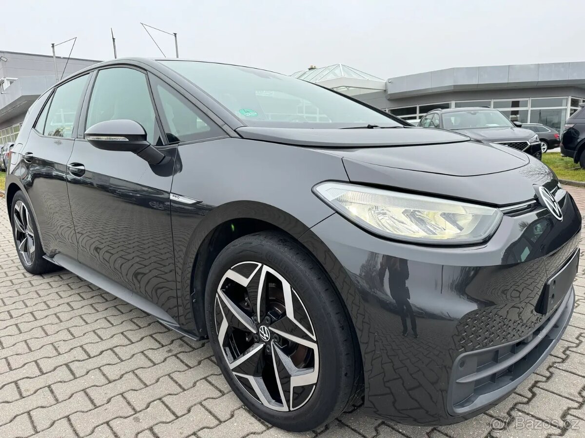 VW ID.3 PRO Life elektro 107kw/tep.čerpadlo/LED/350km/klima