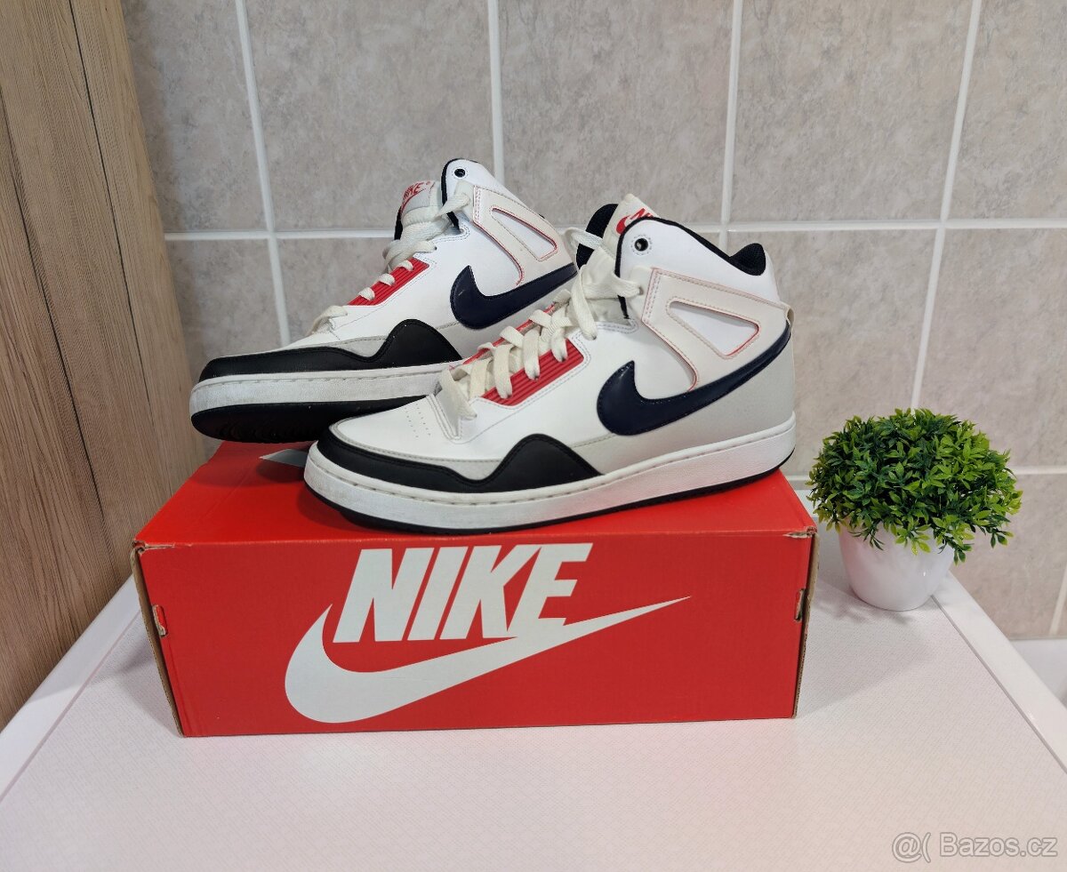 Nike Alphaballer Mid vel. 42