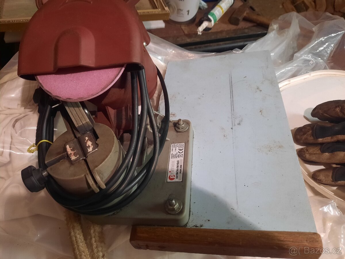 Bruska na řetěz do motorové pily