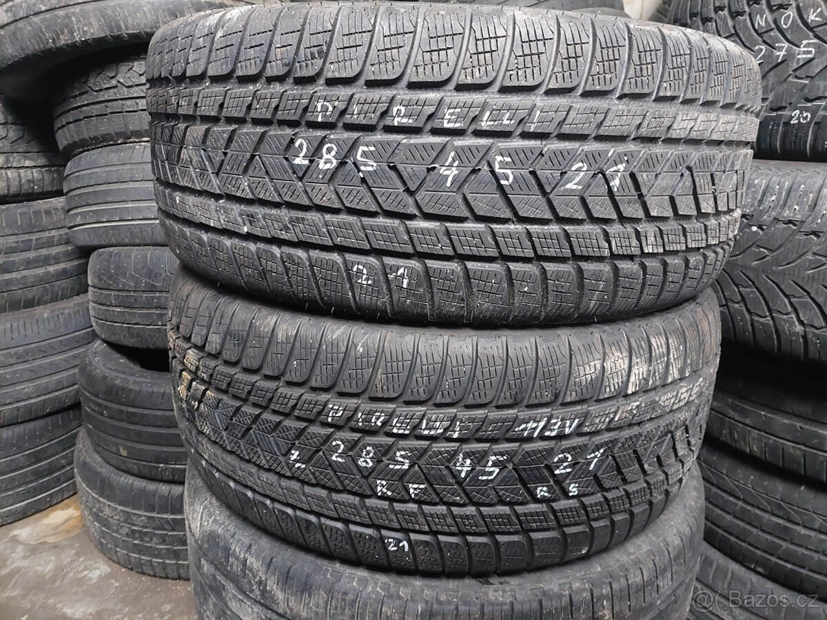 285/45 R21 pirelli