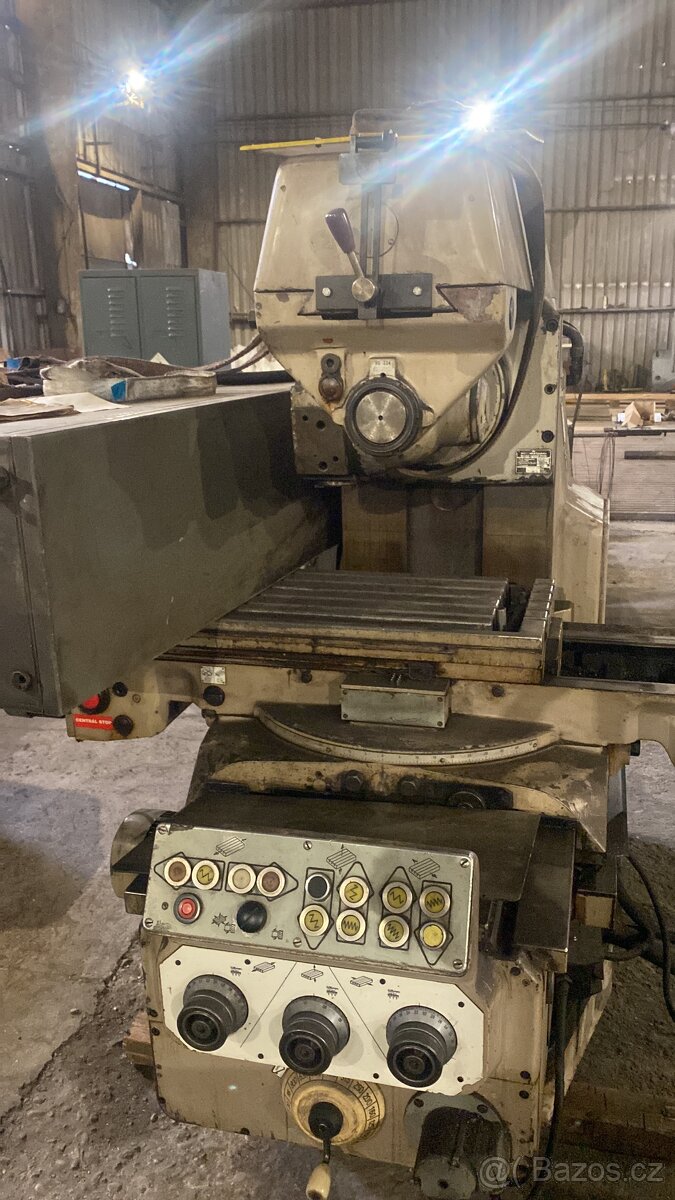 Freza Heckert FU 400, vhodna na prestavbu na CNC