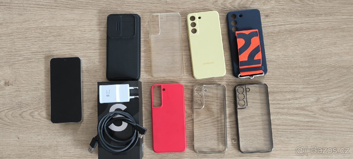Samsung s22 5g bílá 256 gb + bohate prislusenstvi