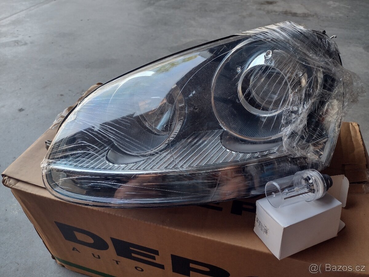 Volkswagen Golf 5 světlo levé přední xenon, blatník levy