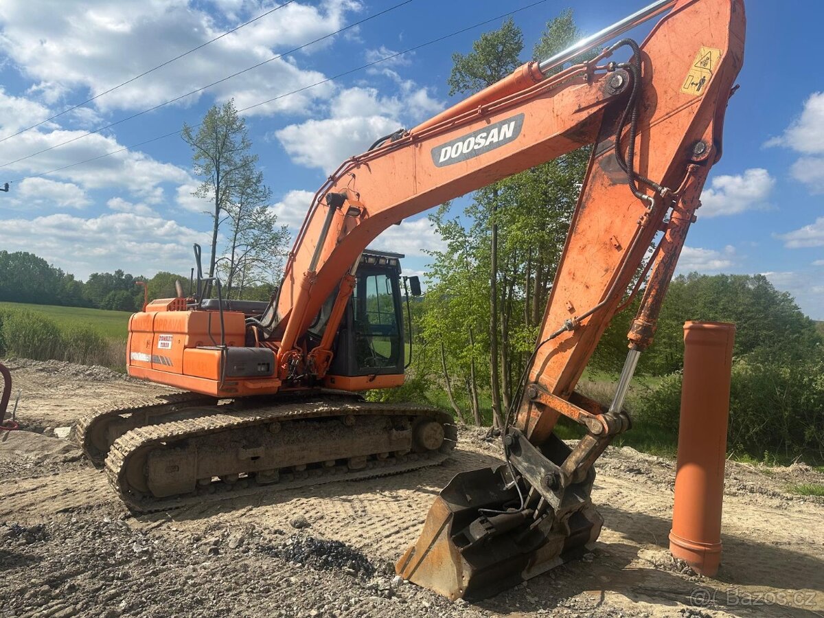 Bagr Doosan DX 225 LC-3