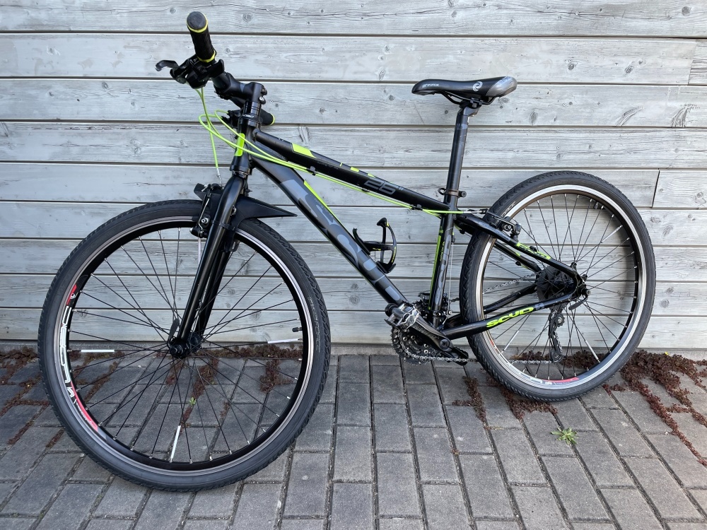 Juniorské / dětské kolo 26“ Scud