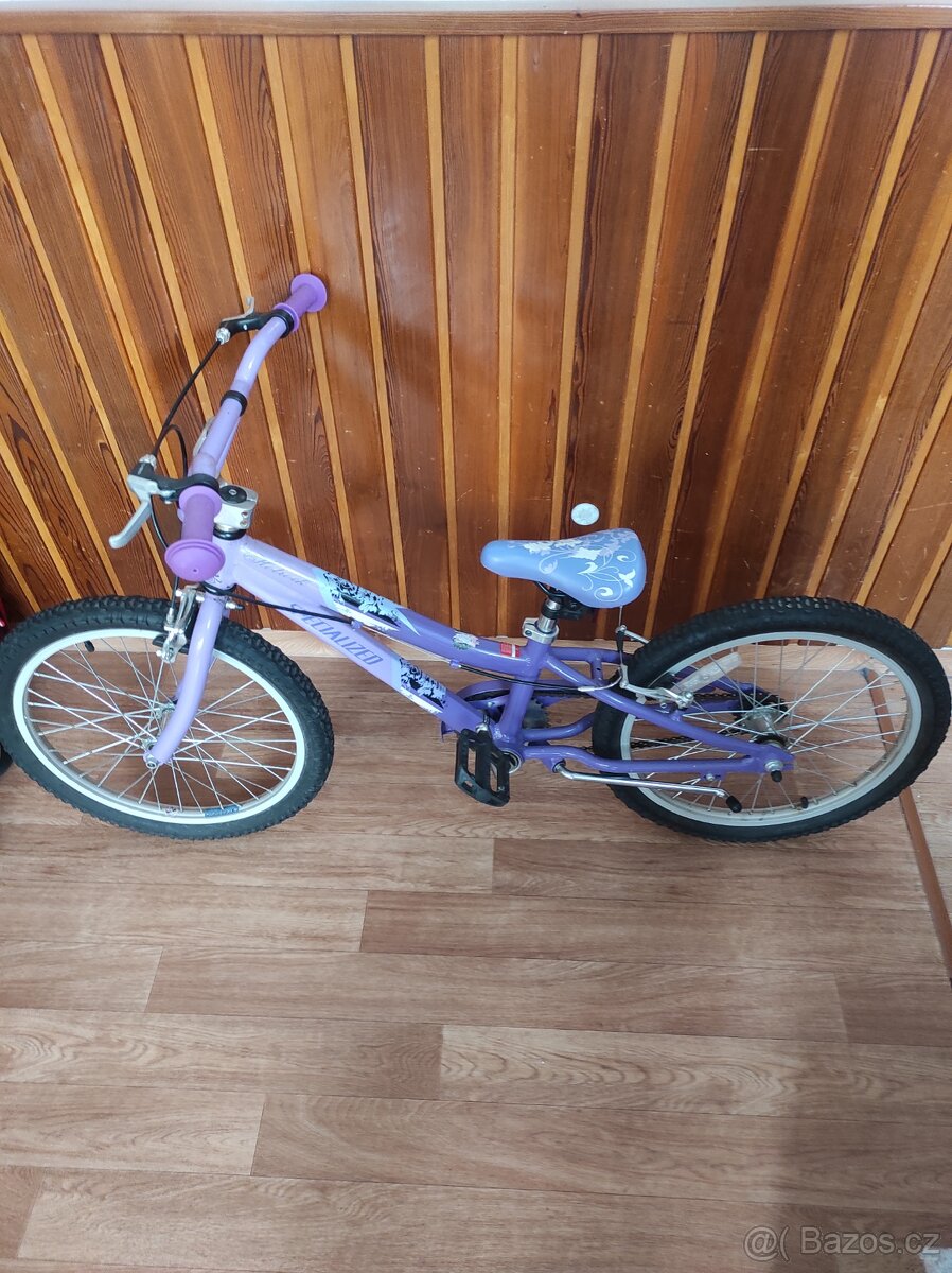 Dětské kolo Specialized Hotrock
