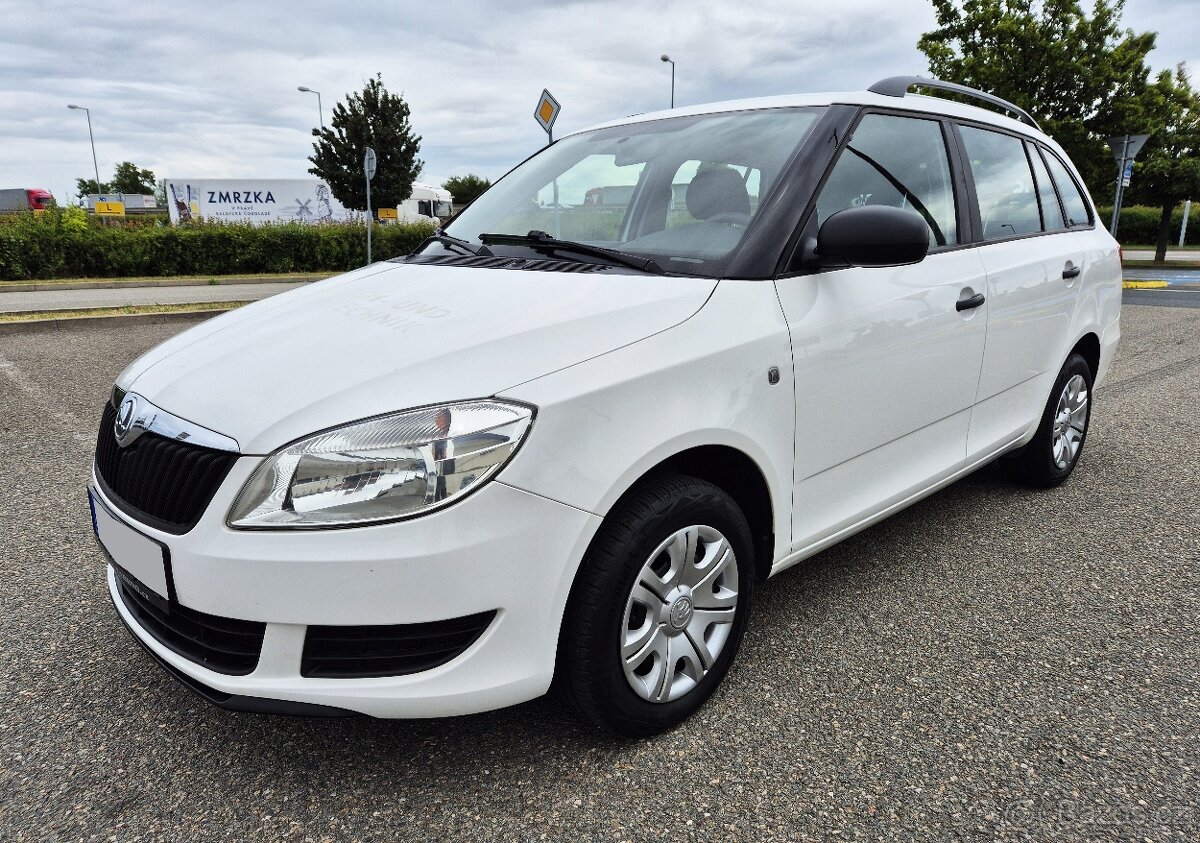 ŠKODA FABIA 1.6TDI 2013 KLIMATIZACE TAŽNÉ ZAŘ. 2x SADA KOL
