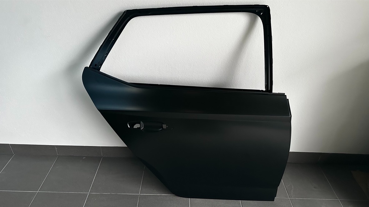 Pravé zadní dveře Škoda Fabia 3-orig 6V6833056A