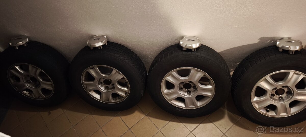 Alu 215x70x16 zimní Nokian