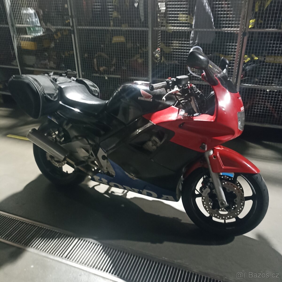 Honda CBR 600 f