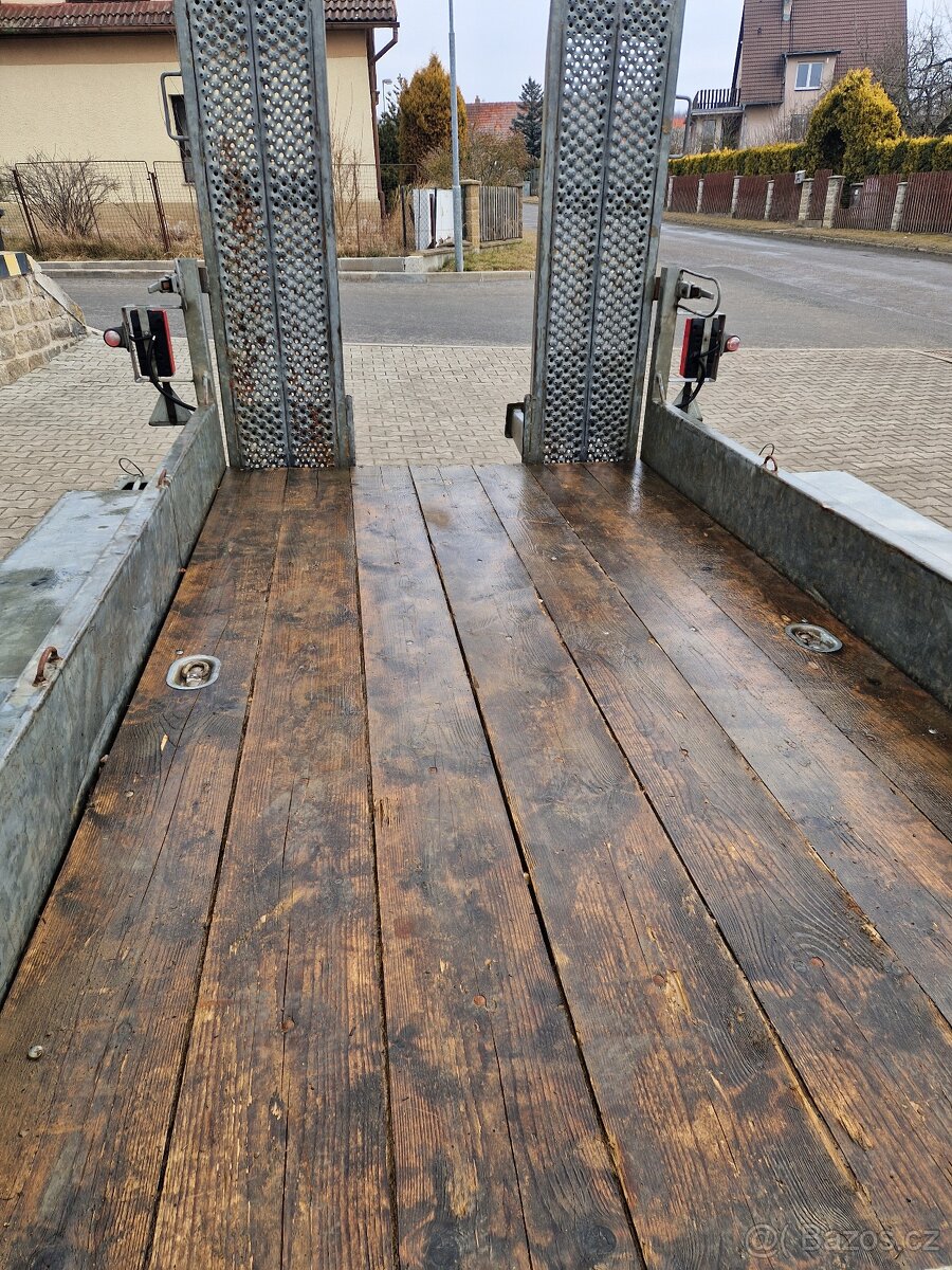Přívěsný vozík / přepravnik bagrů- 2.6 t