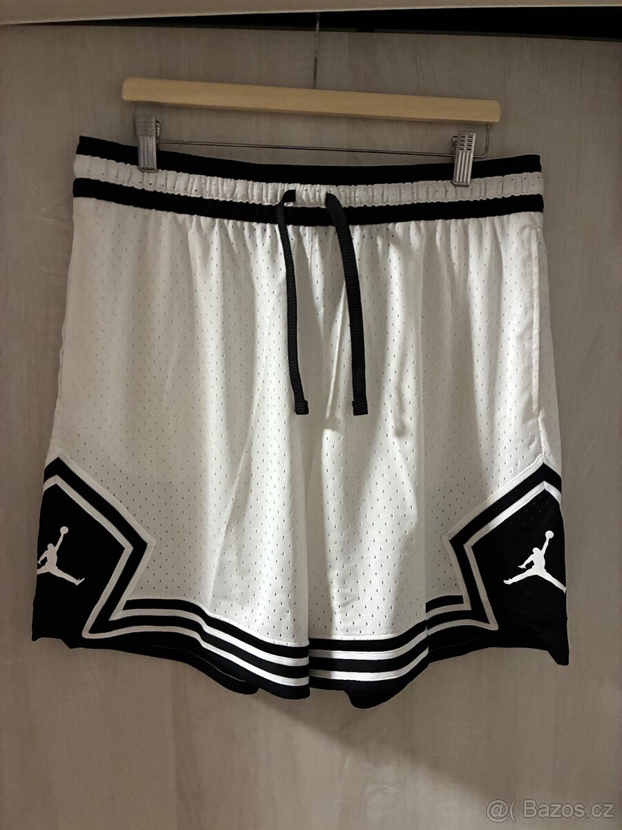Sortky Jordan, vel. XXL