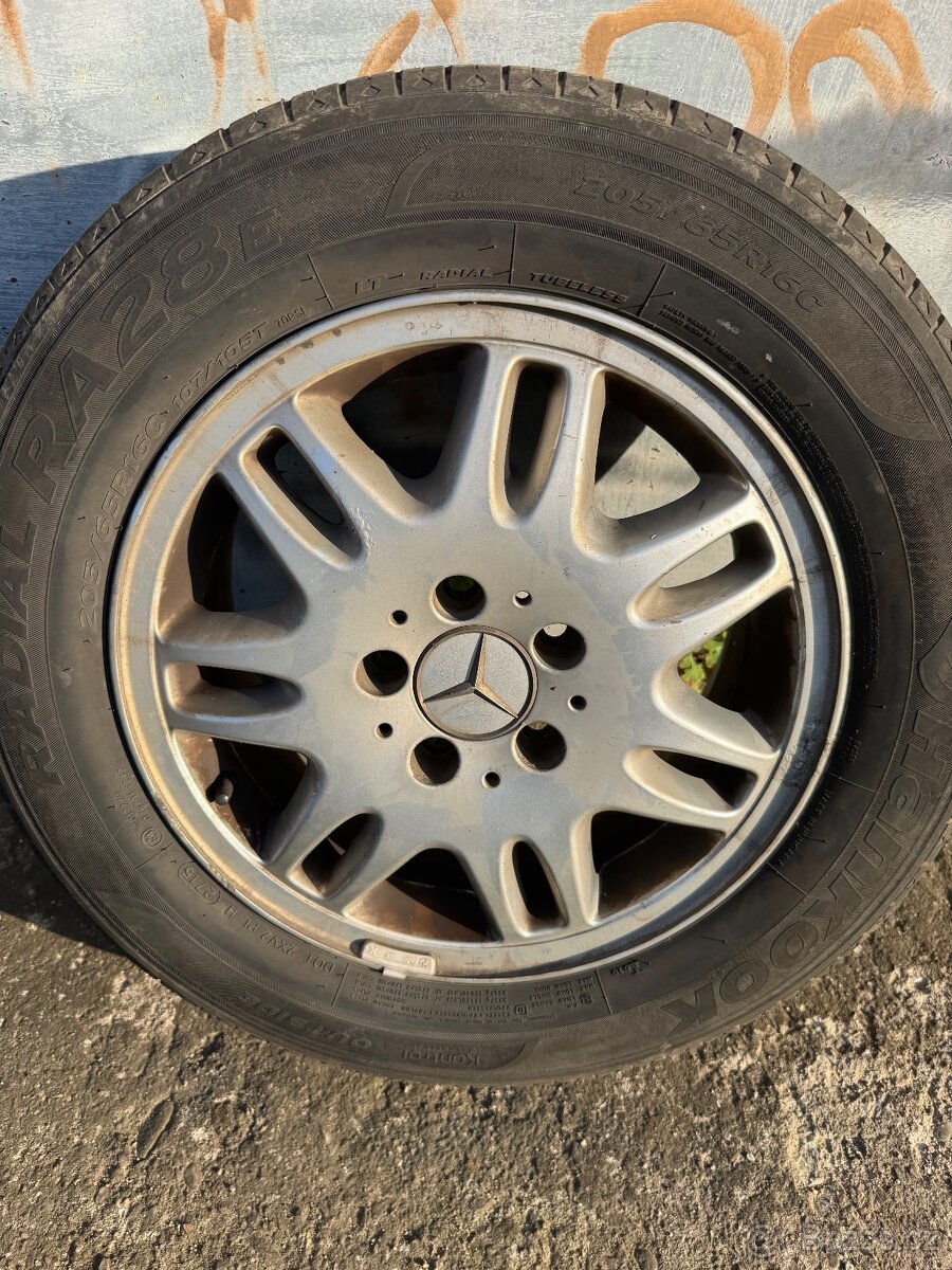 Kola na MB Vito 639