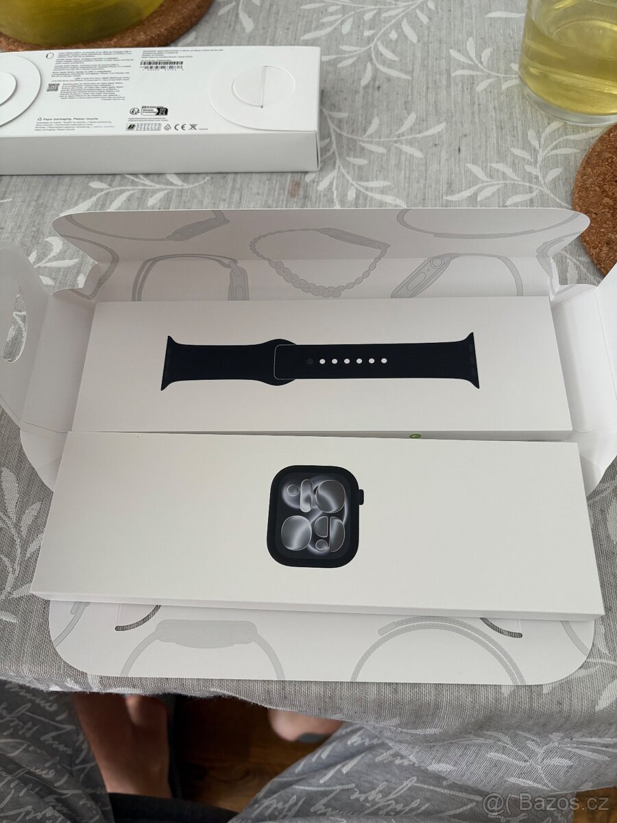 Chytré hodinky Apple watch 11 46 mm černé