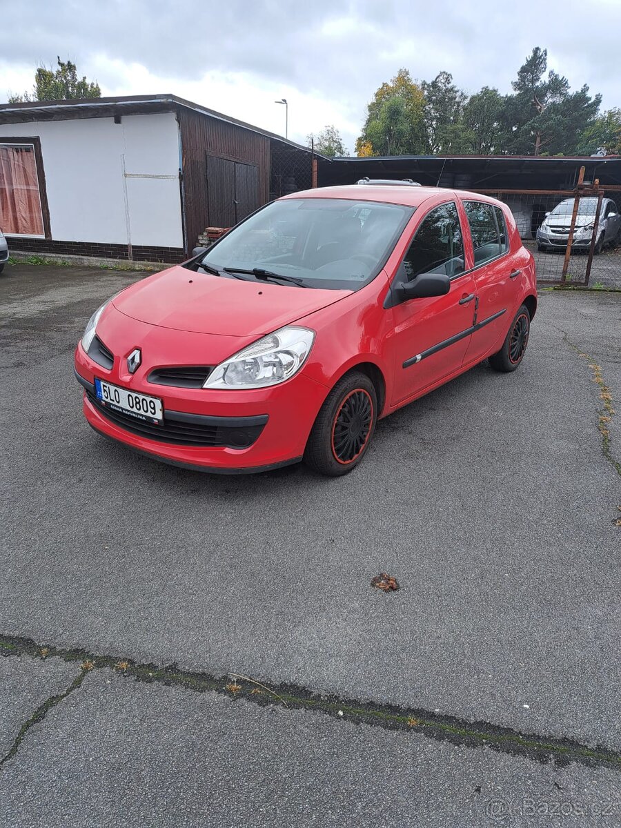Renault Clio 1.2 i , 48kW