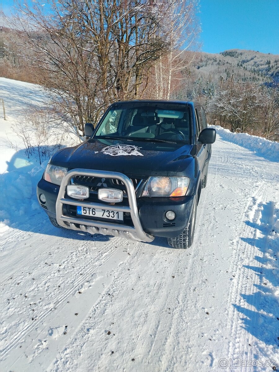 Mitsubishi pajero 3 2 did 2005