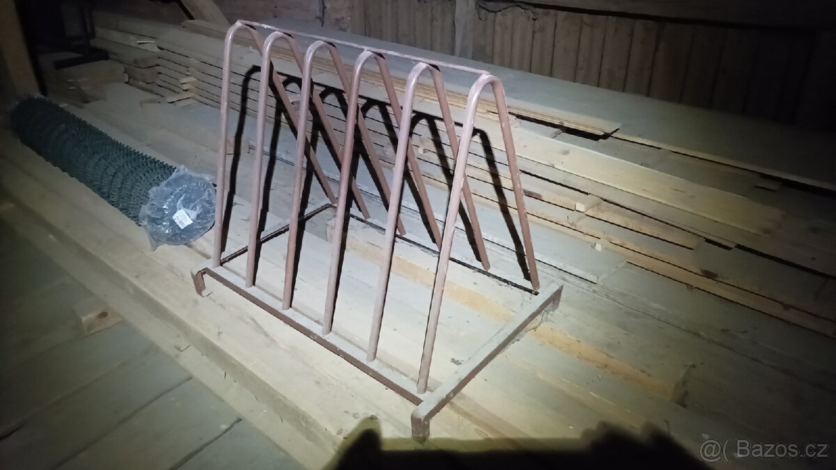 Stojan na kola
