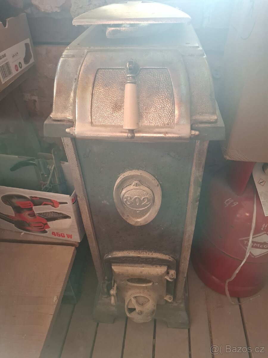 Prodam historická kamna, sporácek, funkční