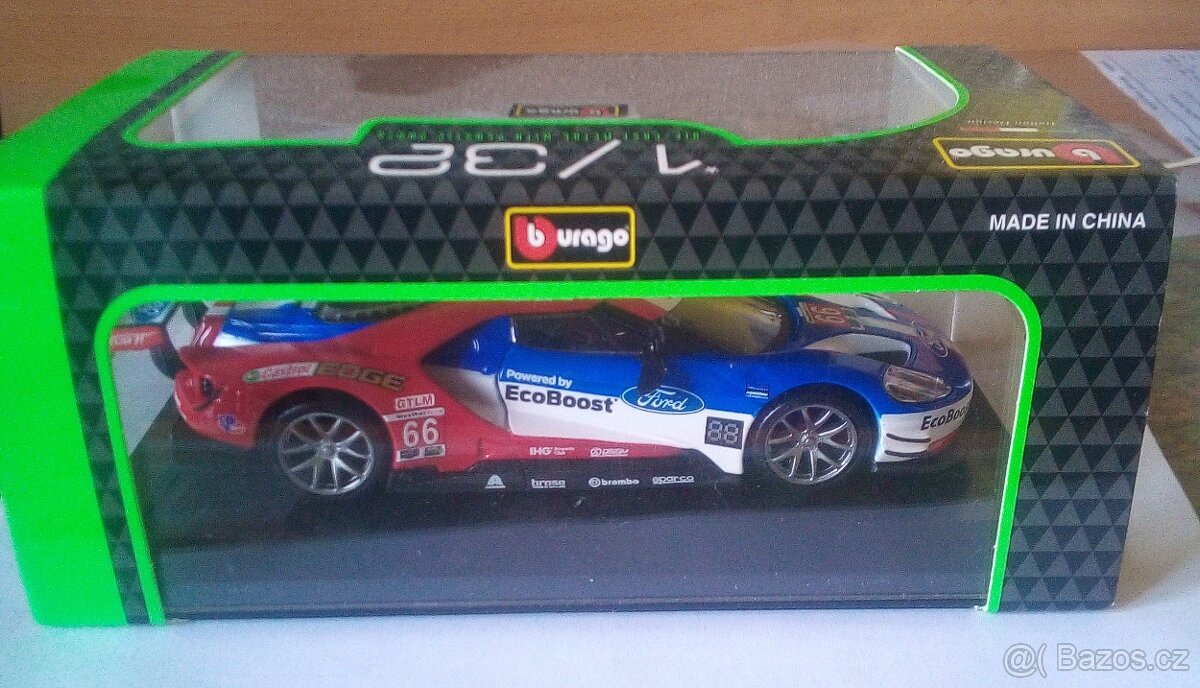 Kovový model burago