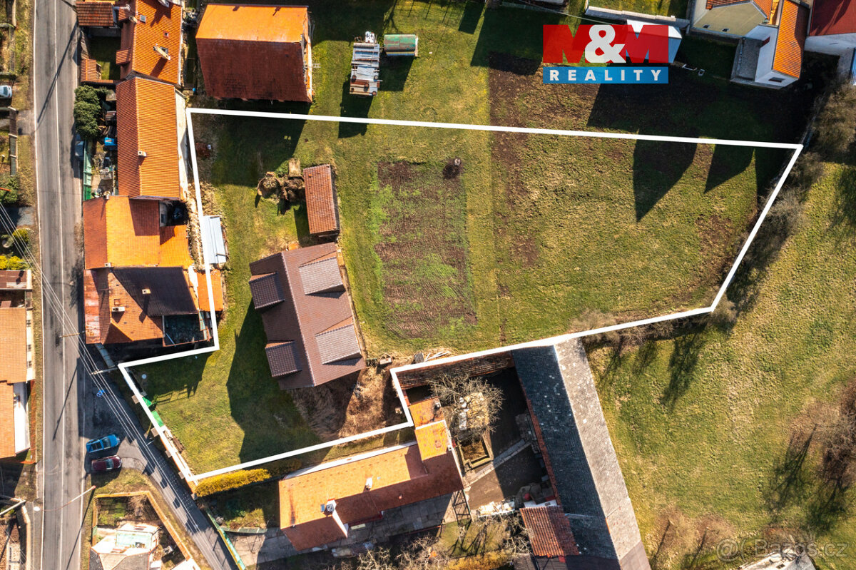 Prodej pozemku k bydlení, 2250 m², Pochvalov