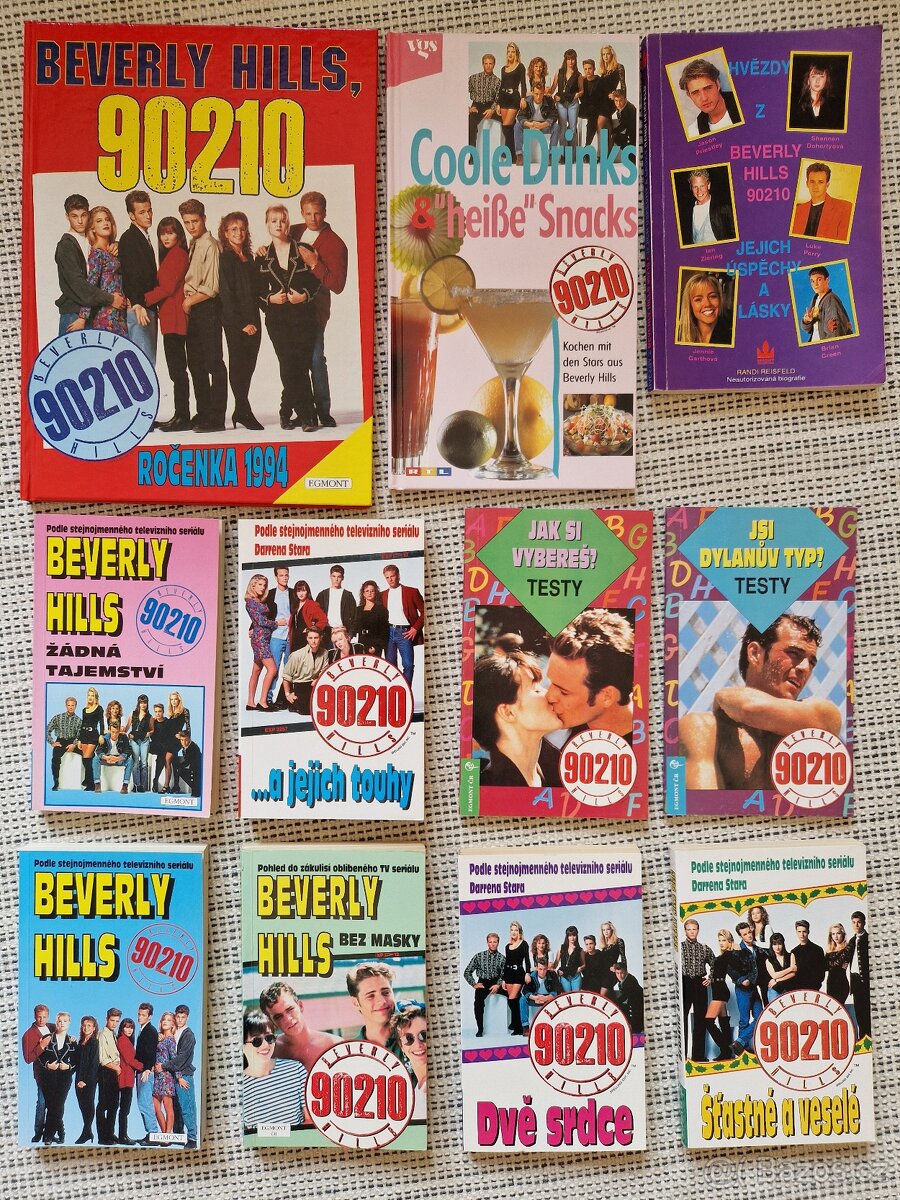 Sbirka seriál Beverly Hills 90210 - knihy, parfém, puzzle a