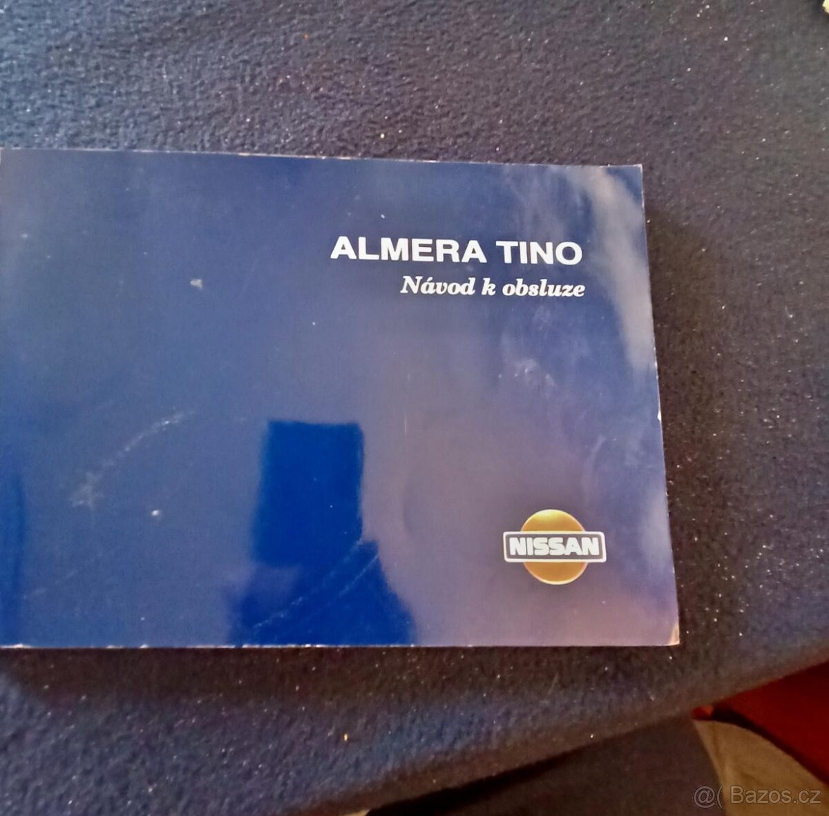 Nissan Almera Tino  (V10)