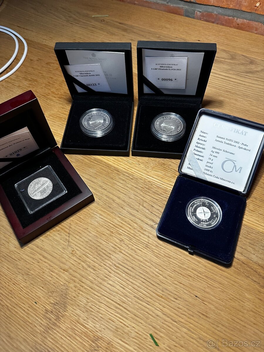 4 stříbrné zajímavé mince s certifikáty