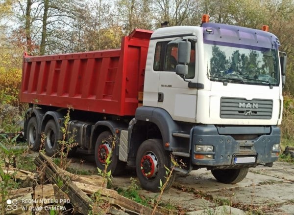 8x6 sklápěč 41t MAN