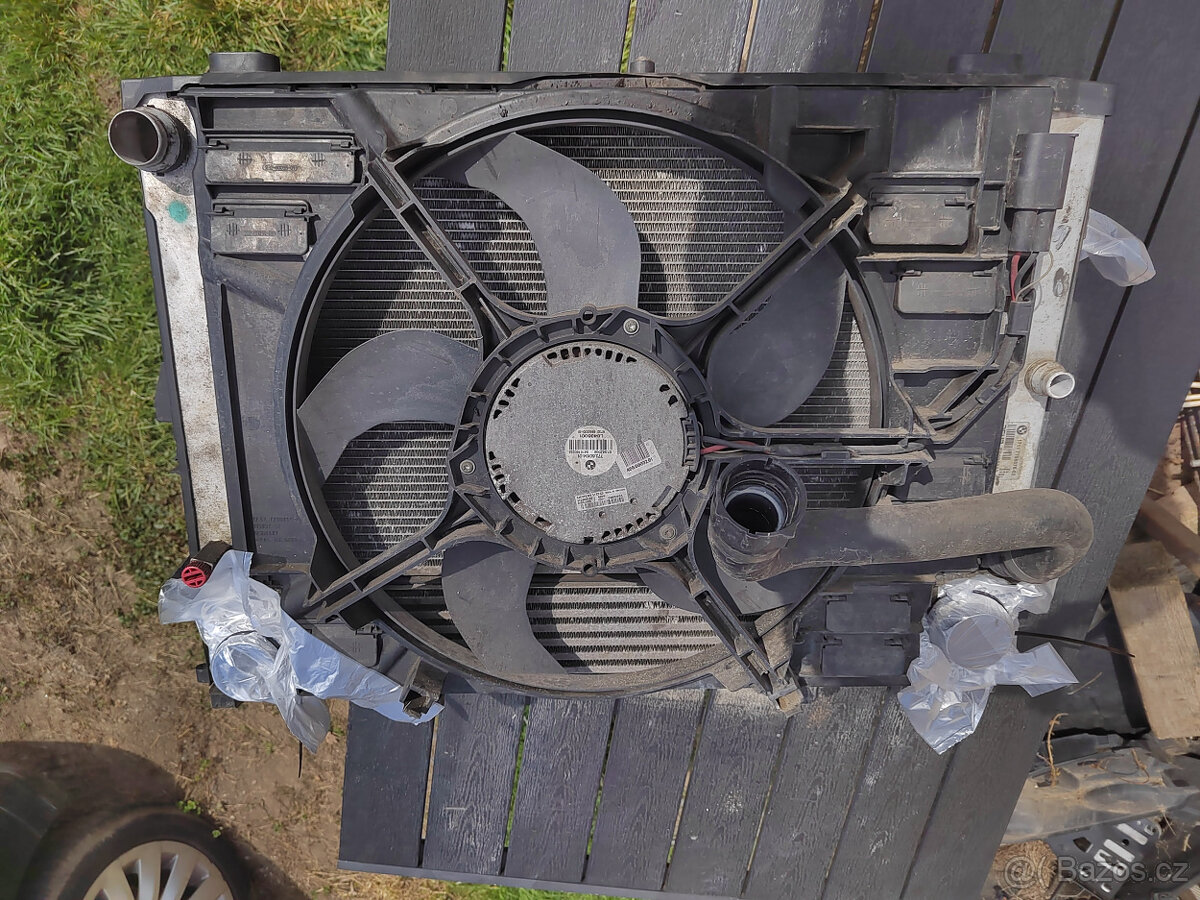 BMW E90-91, 320D, chladič + ventilátor