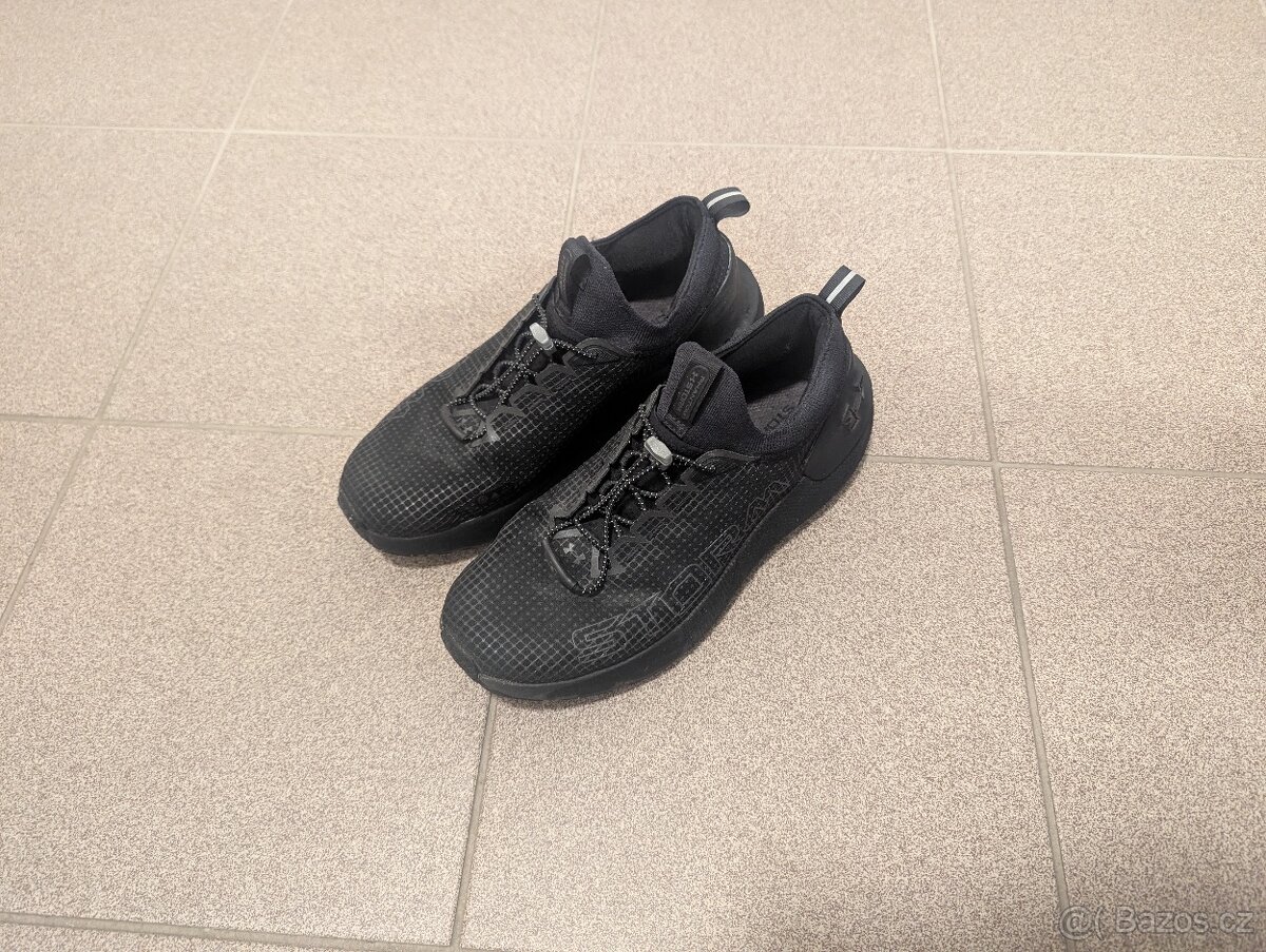 Under Armour HOVR Phantom 3 SE Storm vel. 44.5