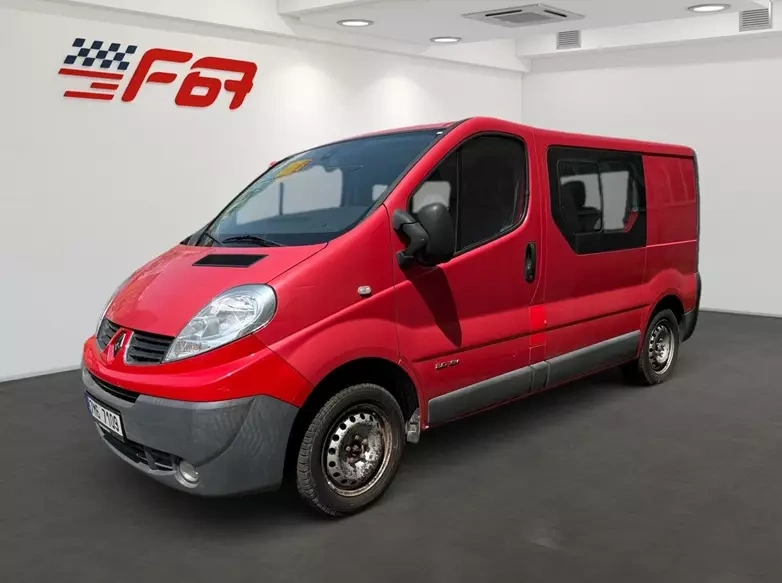 Renault Trafic 6.místný, AC, benzín (2010)