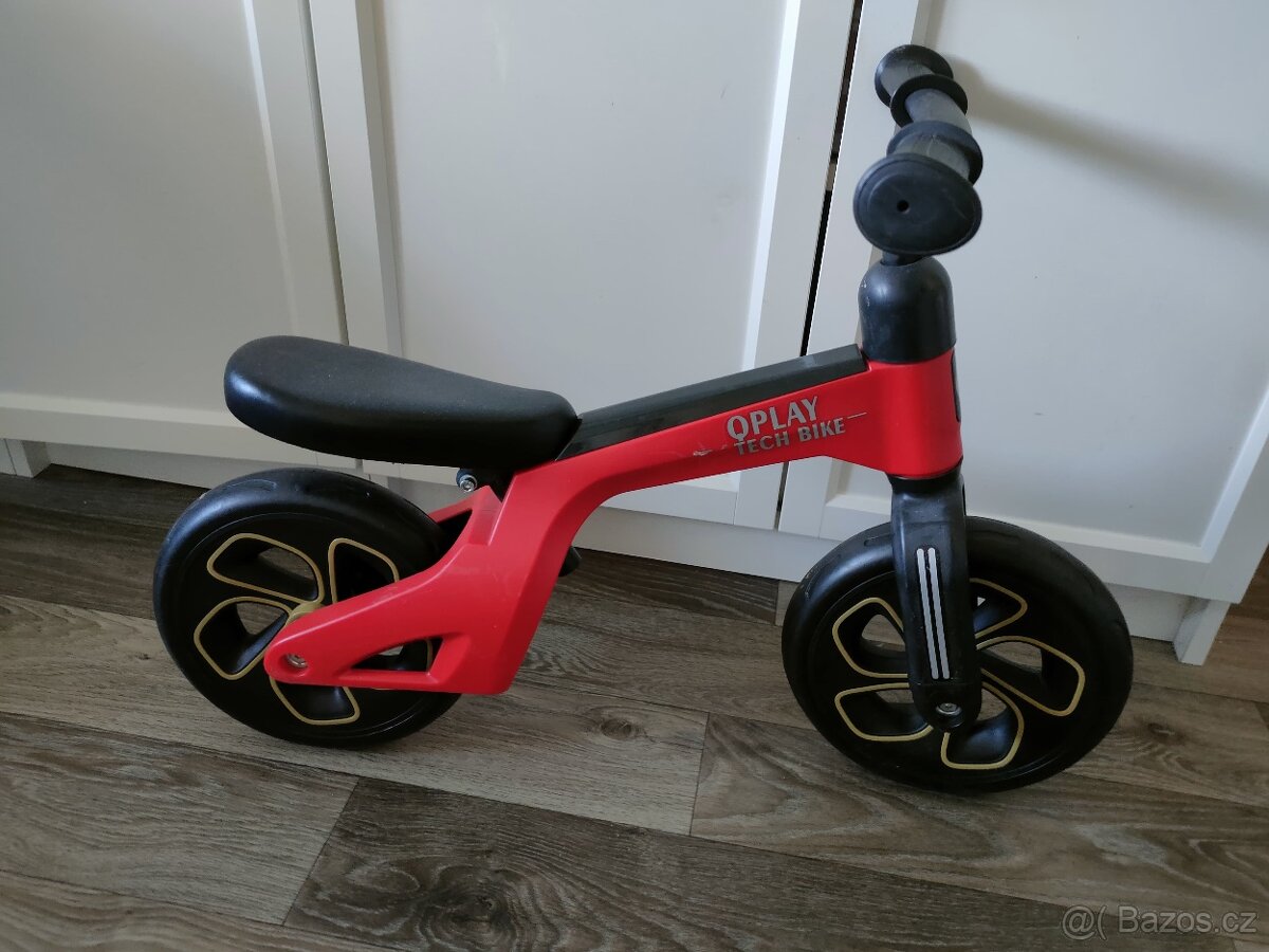 odrážedlo Qplay Tech Red
