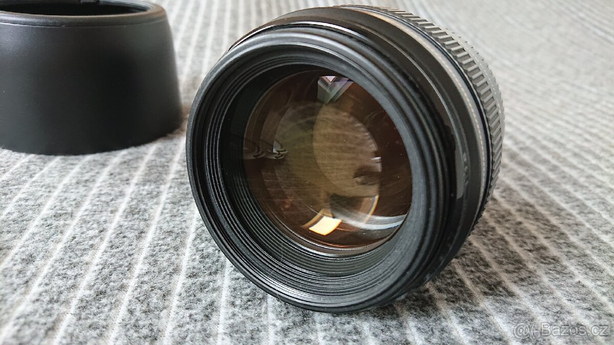 CANON EF 85mm f/1,8 USM v TOP stavu