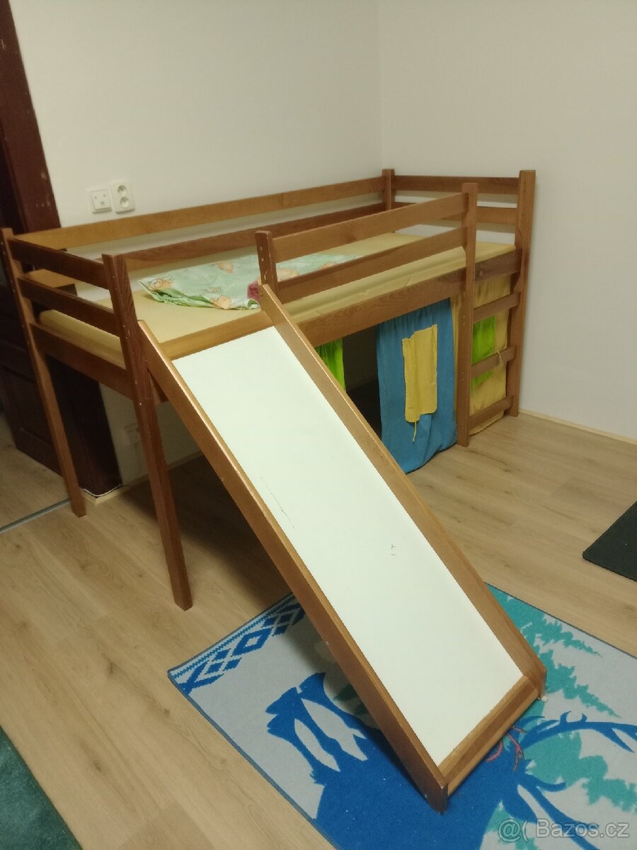 Postel se skluzavkou 190x80