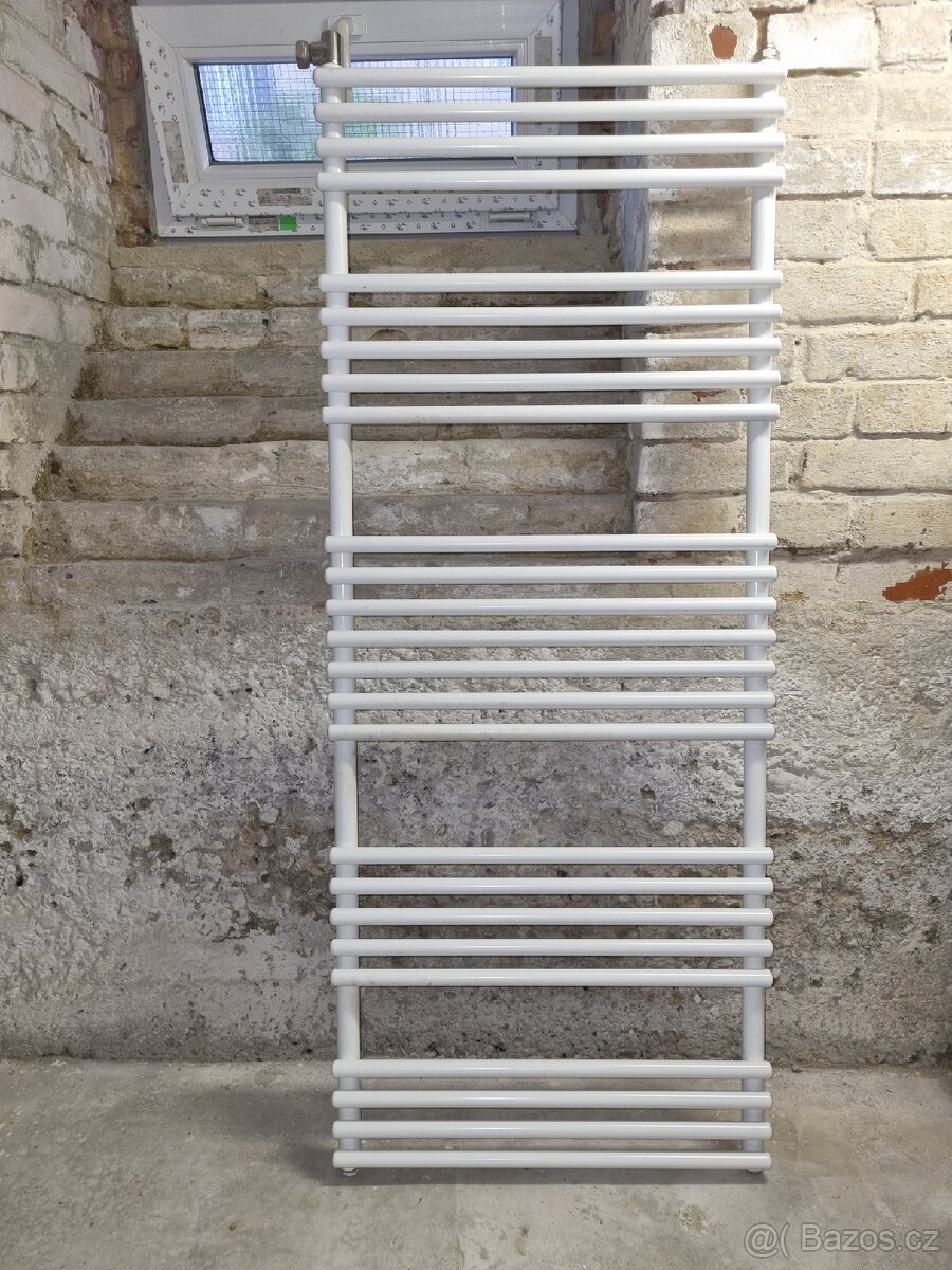 Koupelnový radiátor - topný žebřík 150x60 cm