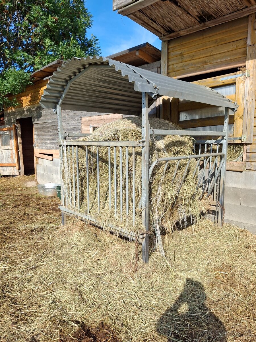 Příkrmiště pro koně/dobytek