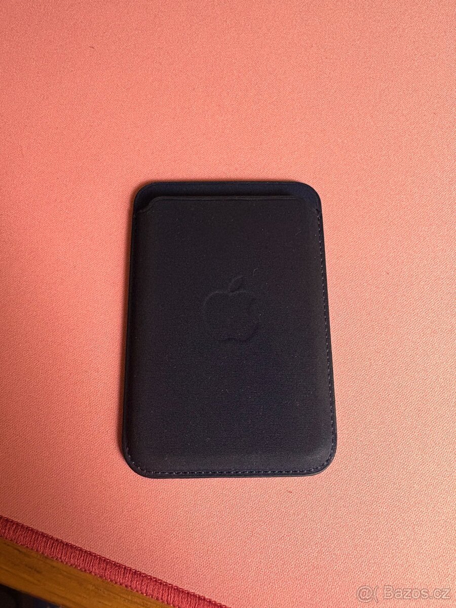 MagSafe Apple peněženka