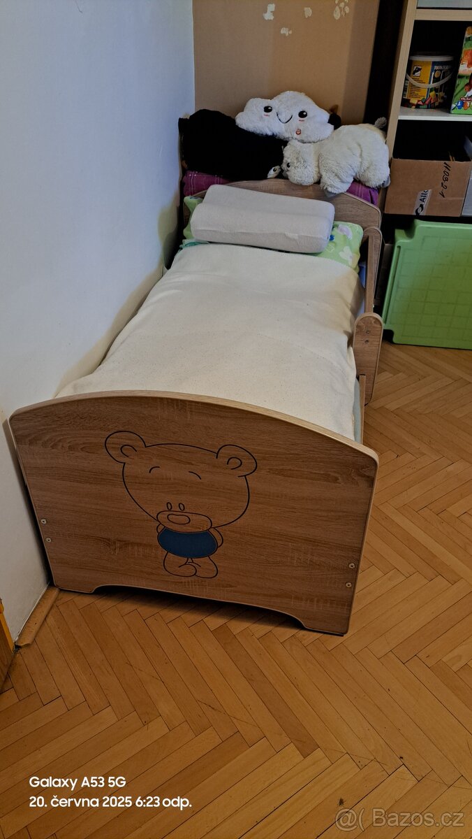 Dětská postel