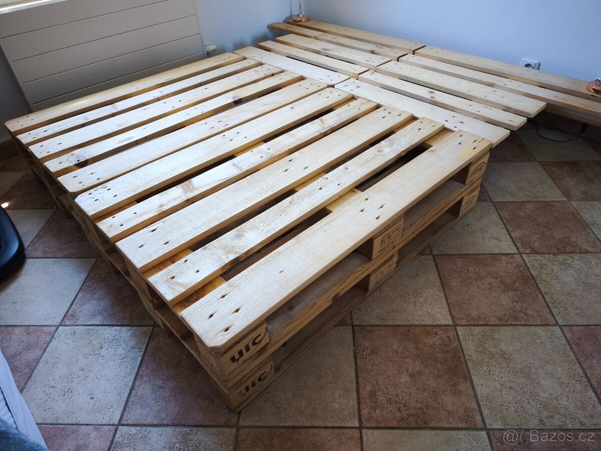 Postel 160x200 s matracemi 80x200
