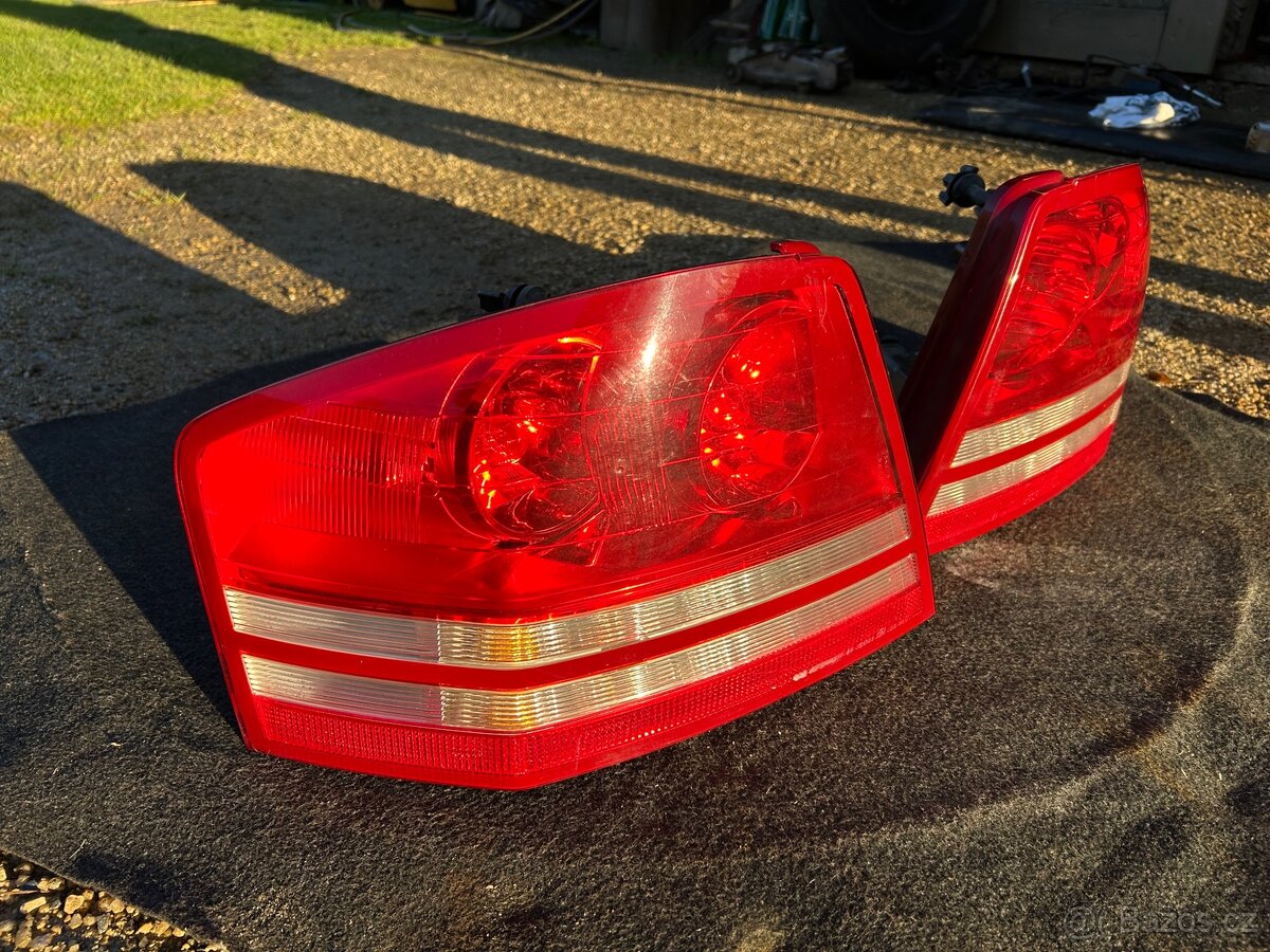 Zadní světla DODGE AVENGER 2008