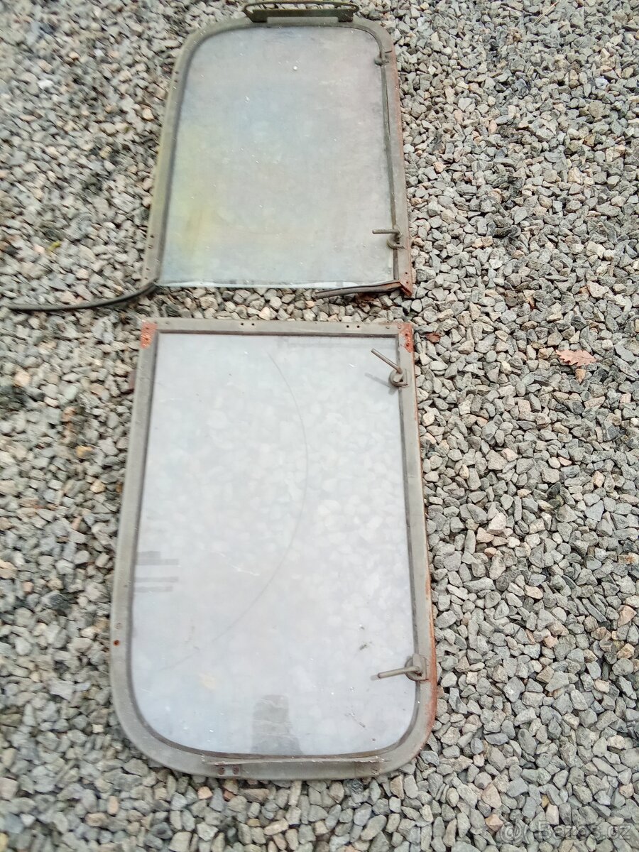 Prodám výklopná okna P v3s.